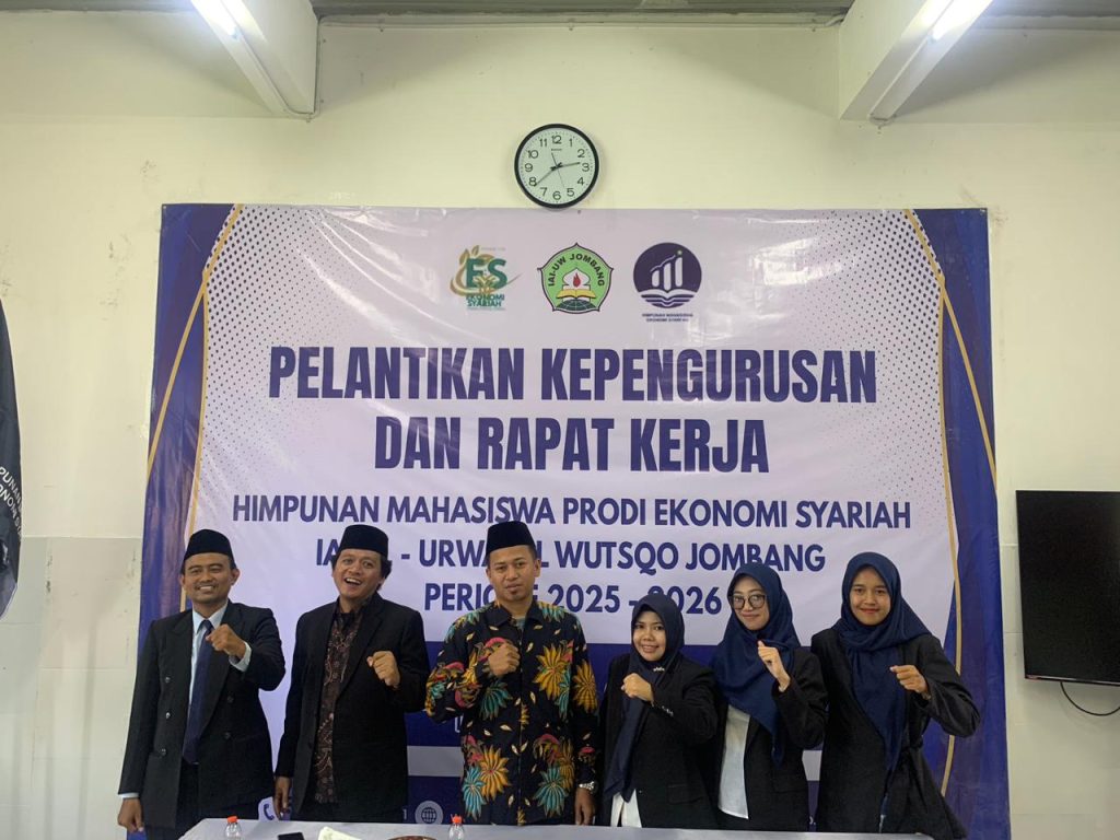 FOTO BERSAMA DOSEN EKONOMI SYARIAH DENGAN PERWAKILAN PIMPINAN